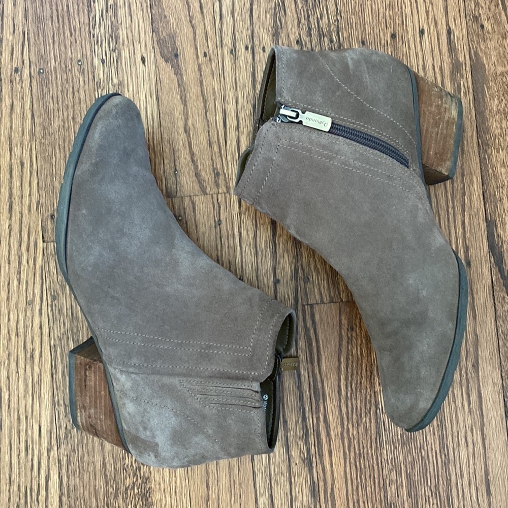Blondo waterproof booties with block heel
